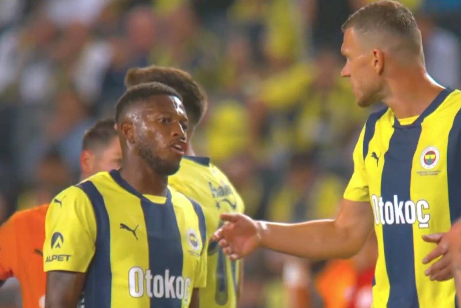 包含穆里尼奥赞扬球队团结一致,取得连胜的词条 包含穆里尼奥赞扬球队团结一致,取得连胜的词条