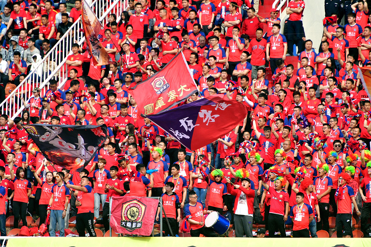 九游游戏-国际足球比赛红点满场精彩不断