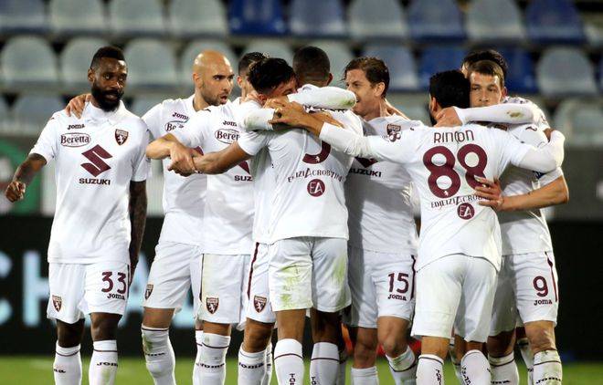 关于热那亚后卫遭遇伤病，或将缺席下一场比赛的信息