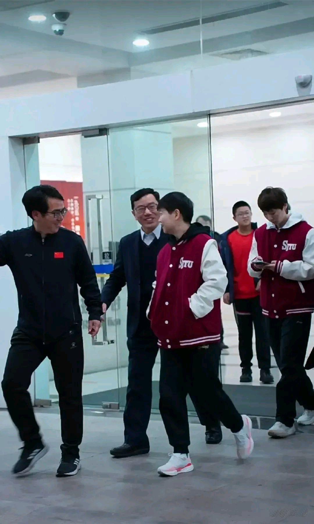 一场胜负激烈的对决：令人难忘的瞬间