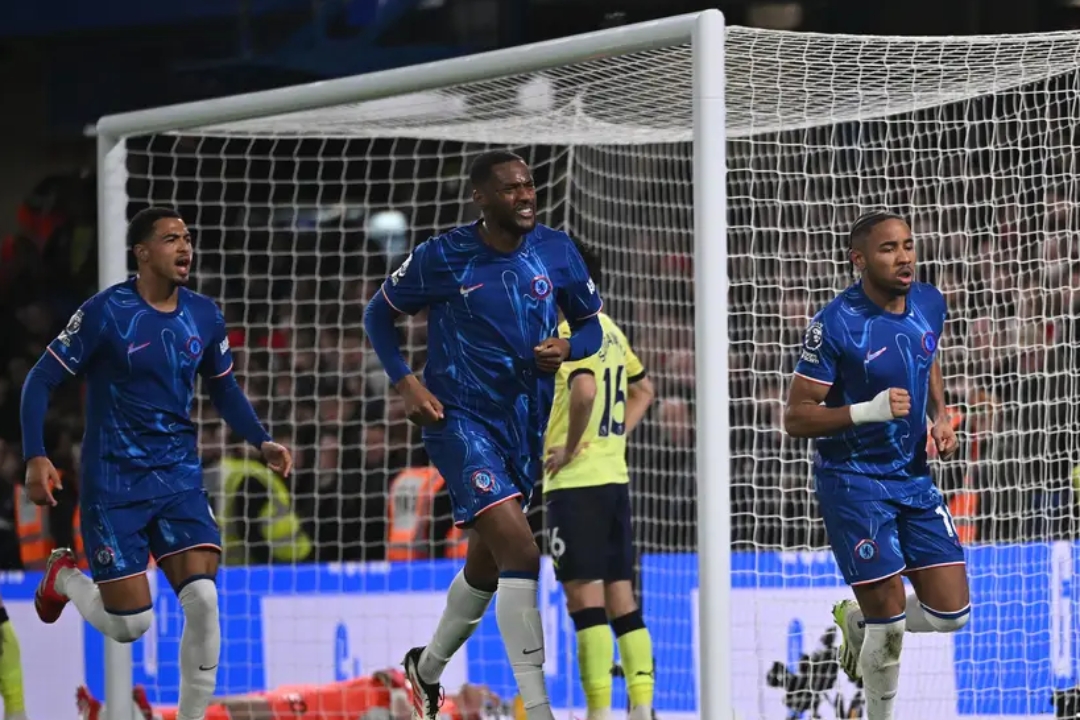 九游体育直播-关于科尔切斯特主场大破对手，英超保级形势一片美好的信息