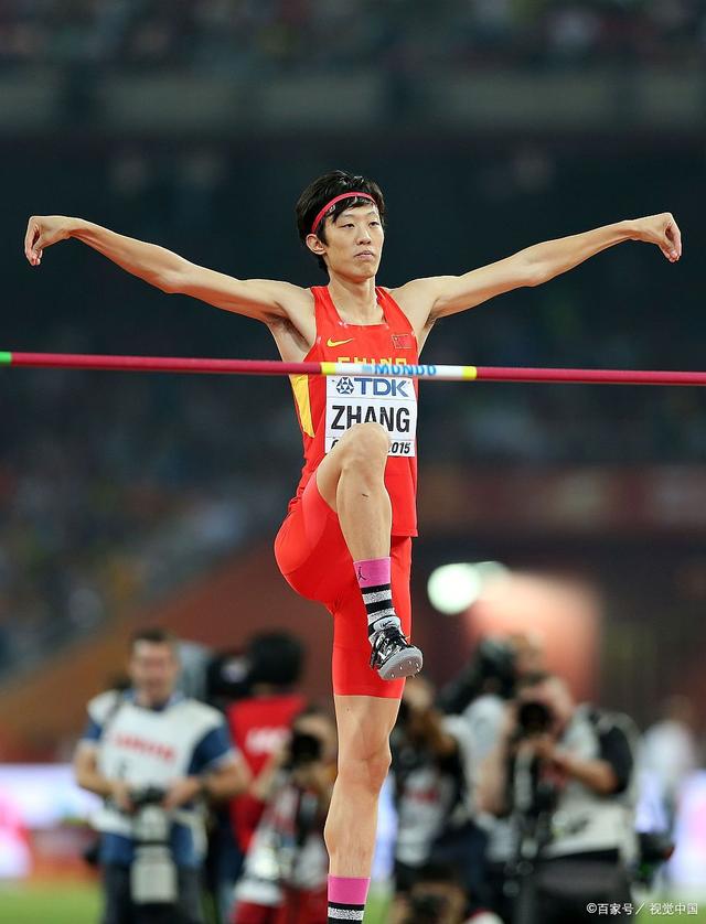 运动员在短时间内迅速调整状态