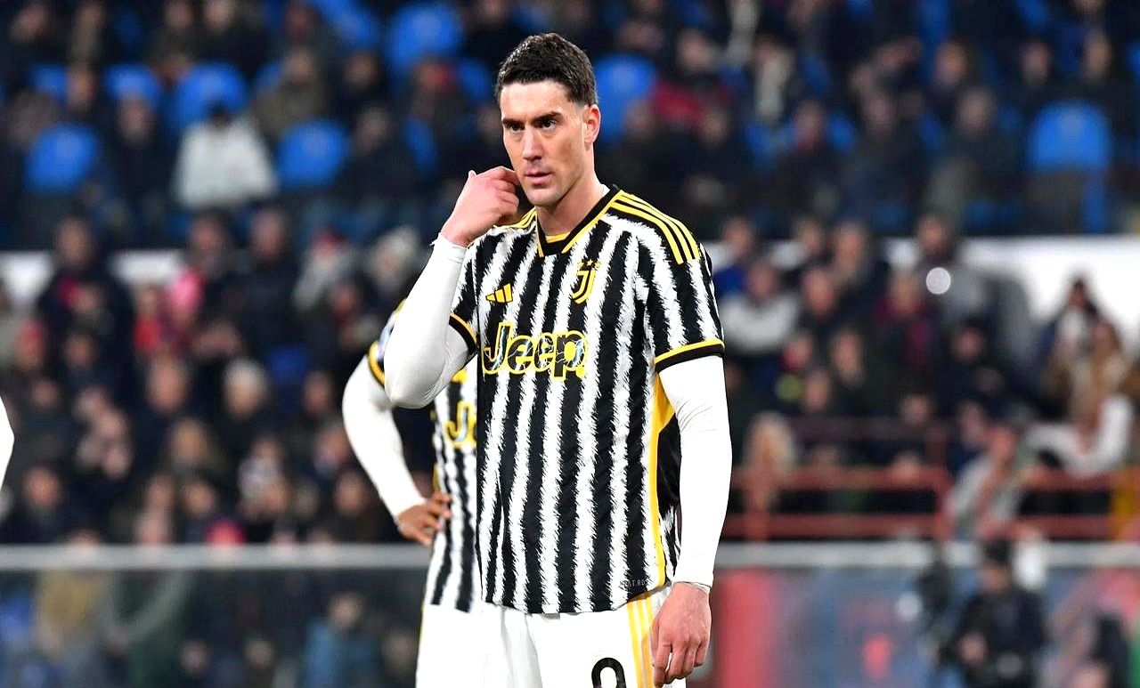 尤文图斯主场遭遇失利,士气受挫需重整旗鼓 尤文图斯主场遭遇失利,士气受挫需重整旗鼓