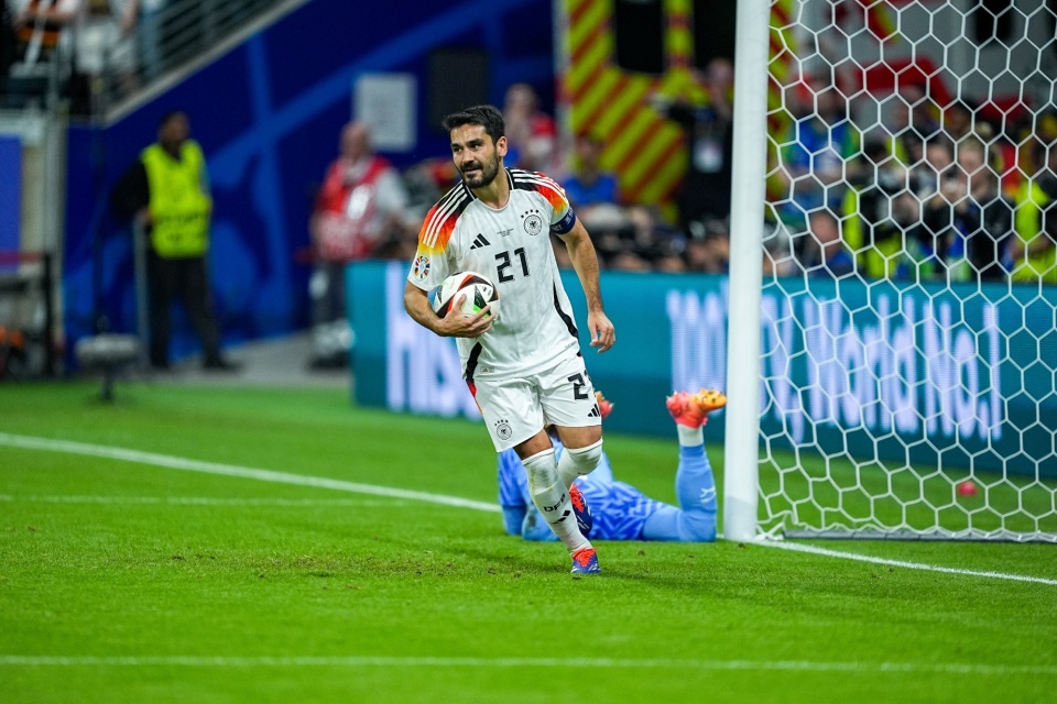 九游娱乐-波兰战平匈牙利，两队很难分胜负的简单介绍