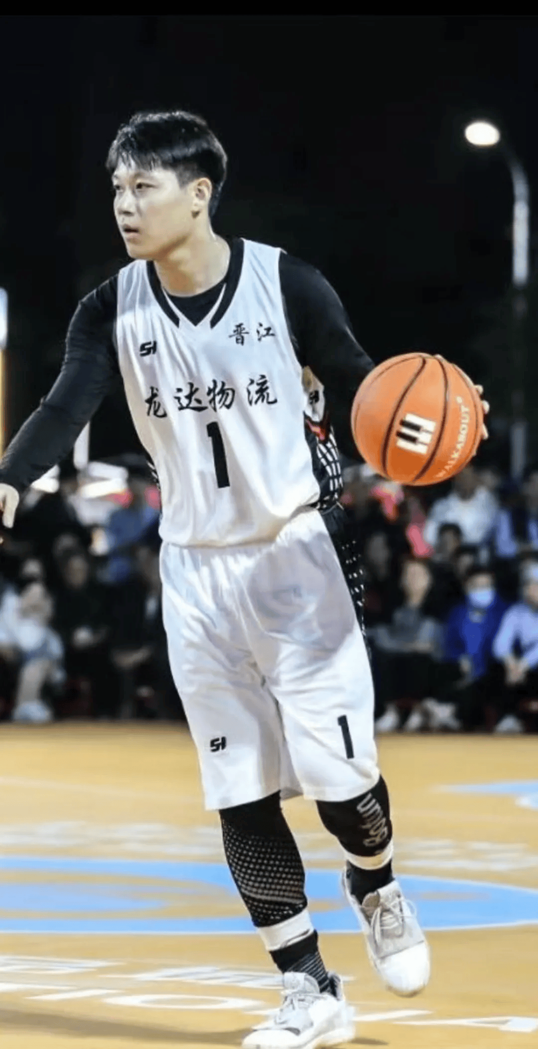 江西男篮战胜对手，积极进步