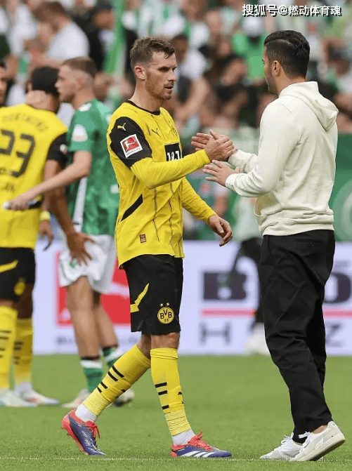 九游app下载-包含里尔防线陷入危机！主帅呼吁球员团结一心的词条