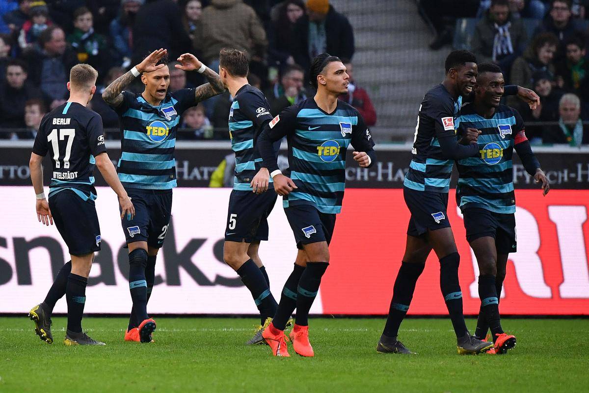 柏林赫塔客场大胜，重返联赛前列