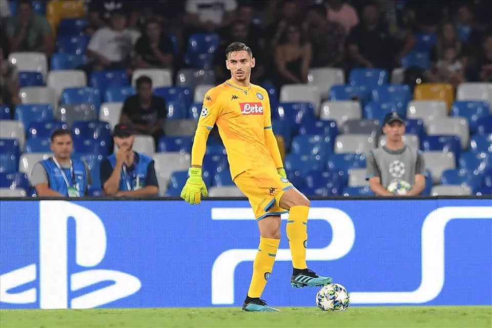 九游游戏-包含维罗纳新任主帅宣誓改变球队风格，斩获不俗战绩的词条