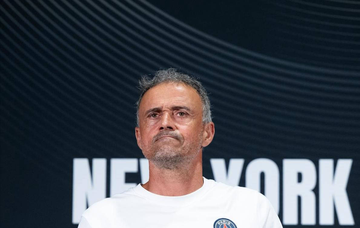 巴黎圣日耳曼主帅发表战前讲话，鼓舞全队信心的简单介绍