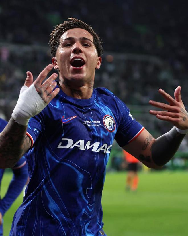 切尔西遭遇逆转，错失冠军资格惨败