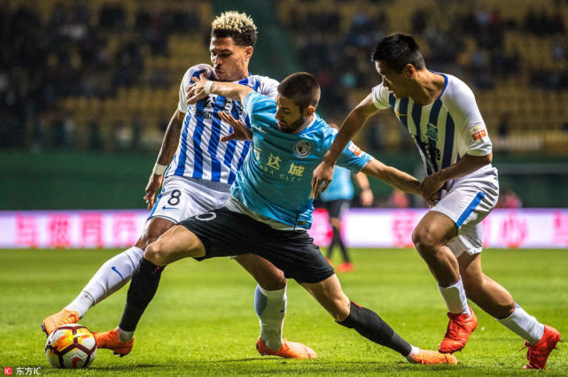 天津泰达客场不敌大连一方，遭遇两连败