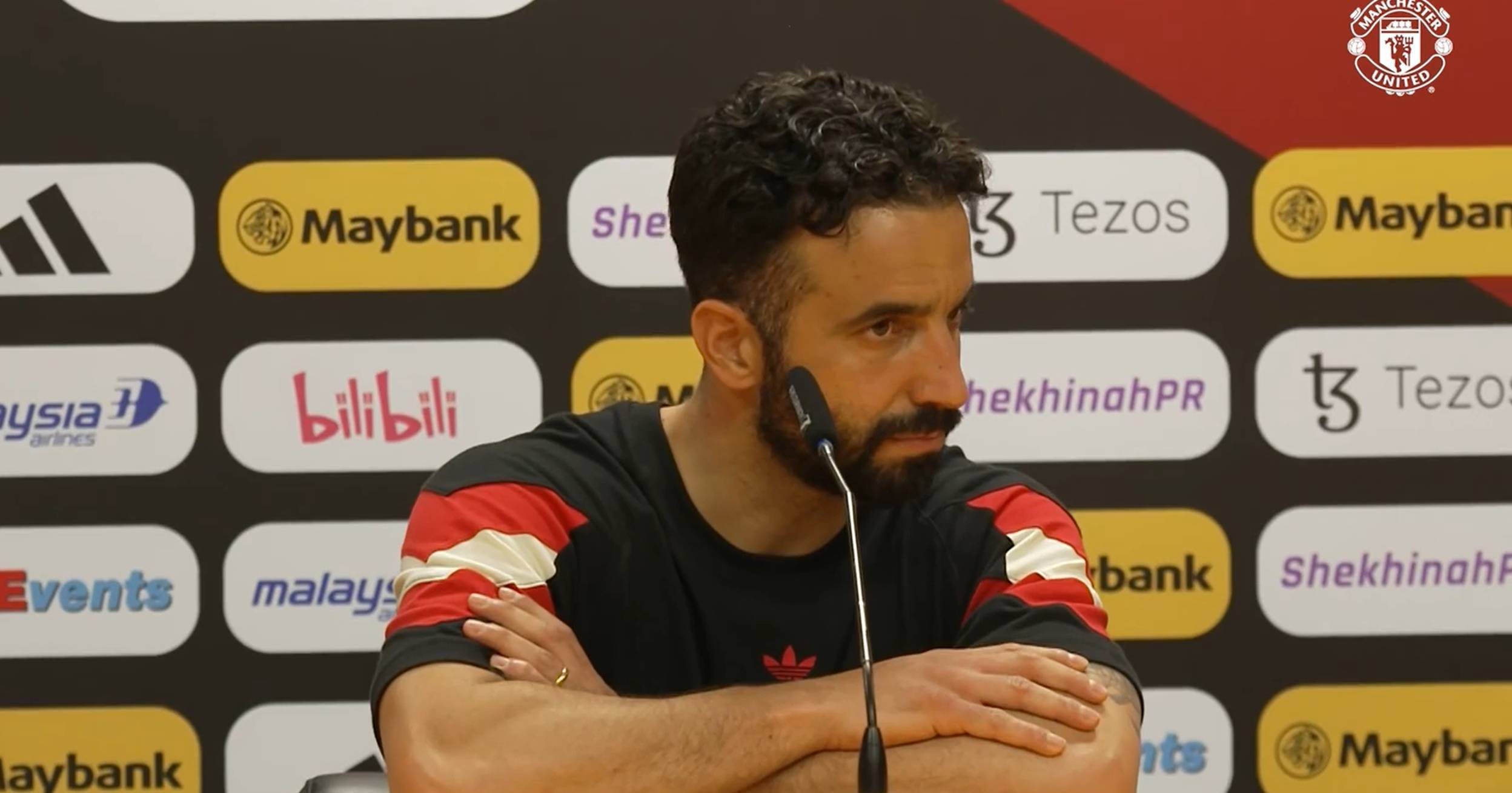 精彩表现赢得观众掌声，球队信心大增