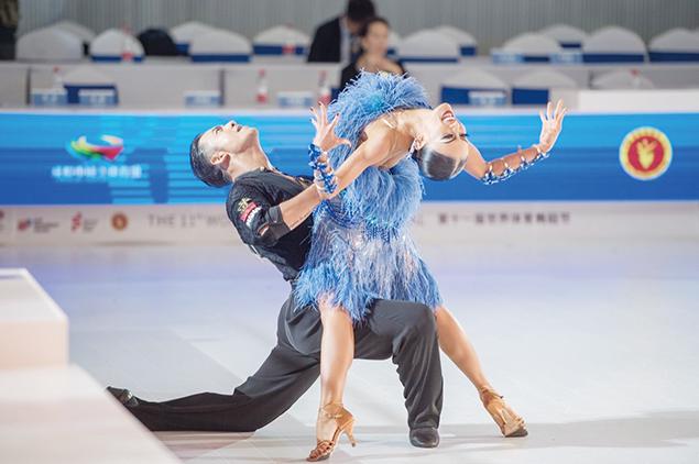 九游中国-新西兰羽毛球队斩获冠军,赢得掌声