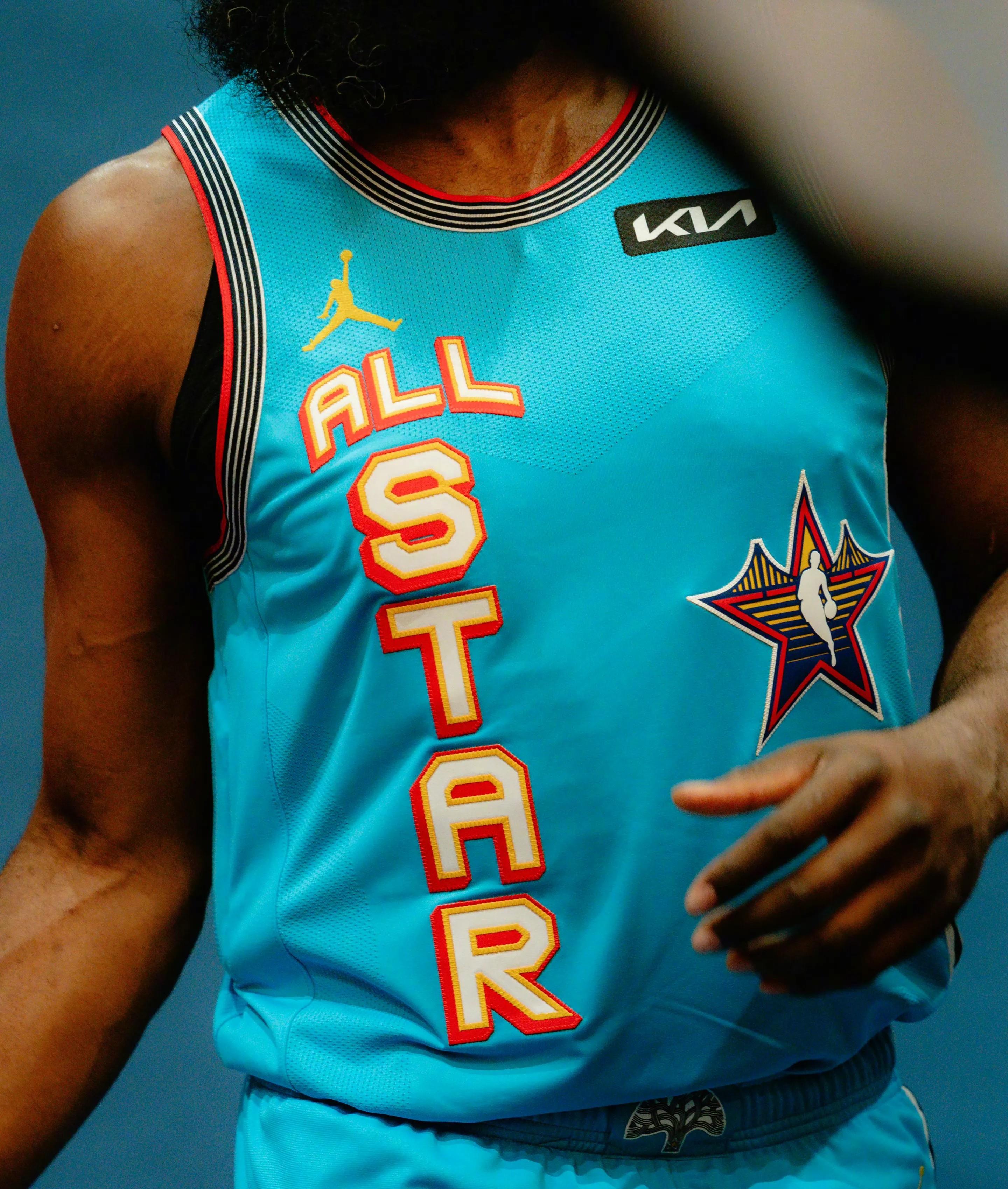 快船主场告捷，利拉德+尽管失利仍瞩目