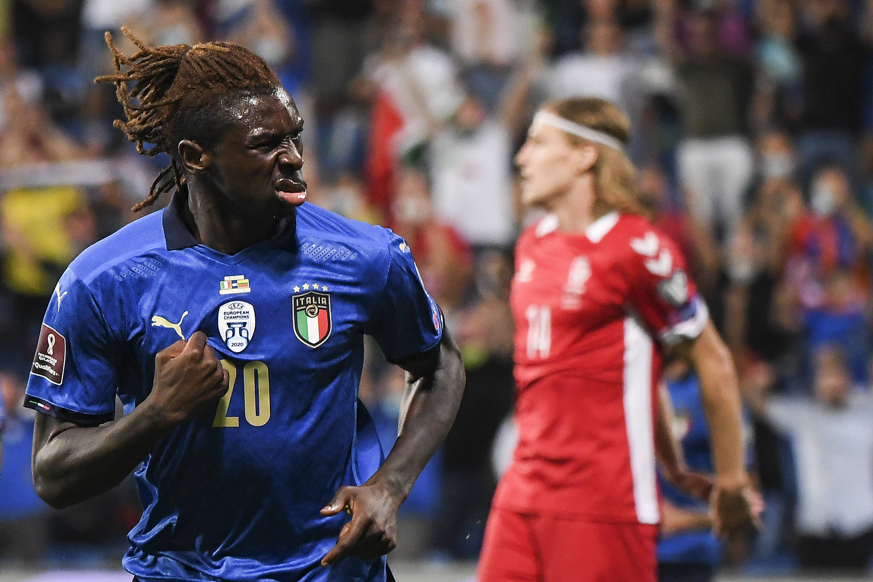 惊险时刻！德国队绝杀立陶宛，锁定小组头名