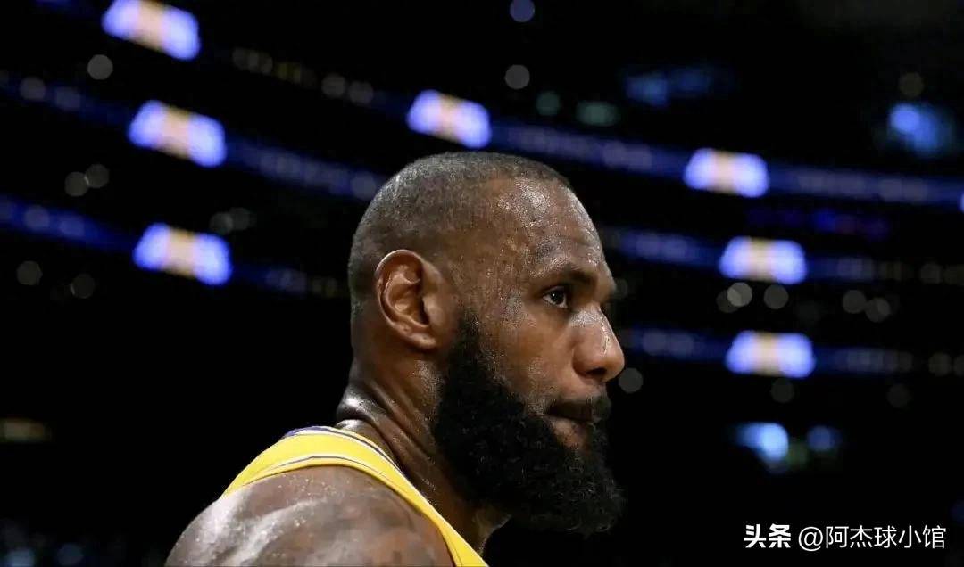 湖人客场凯旋反擒黄蜂稳守殿堂，詹姆斯再猛发威教练团更见高效的简单介绍