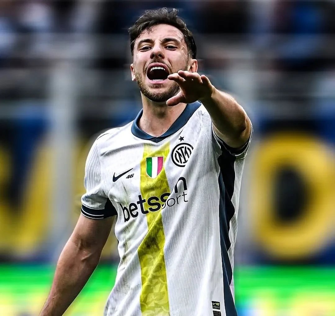 关于巴西前锋梅开二度，成为球队胜利保障的信息