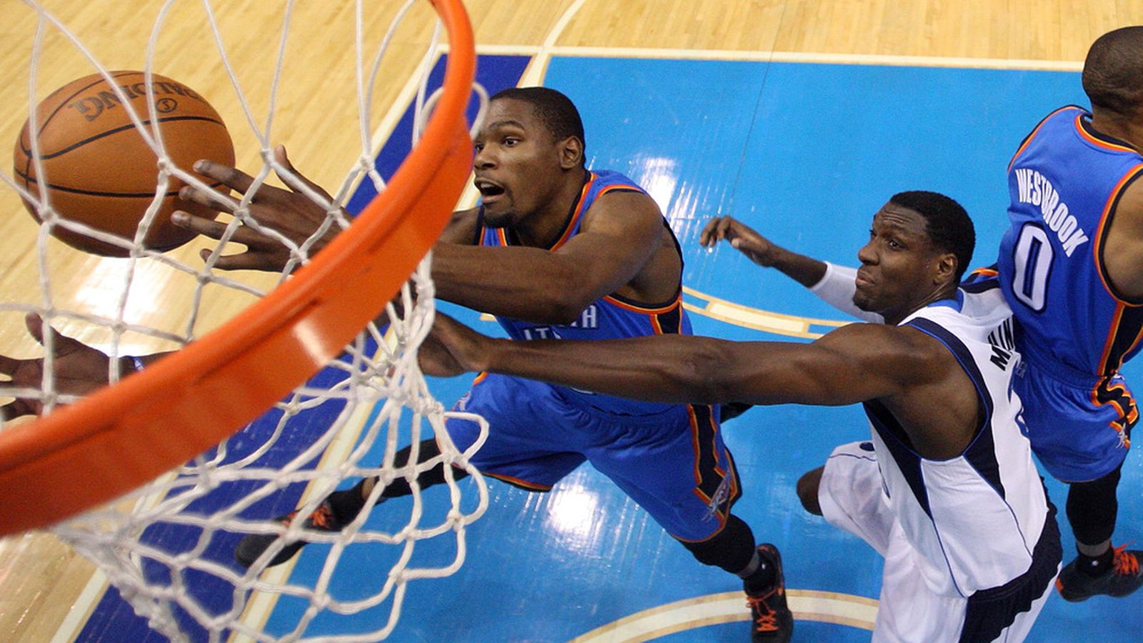 九游官网-关于火箭队卫冕之路曲折，下轮比赛需努力迎战的信息