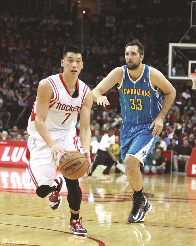 九游娱乐官方网站-关于火箭队新赛季主场首胜,为球迷送上胜利礼物的信息