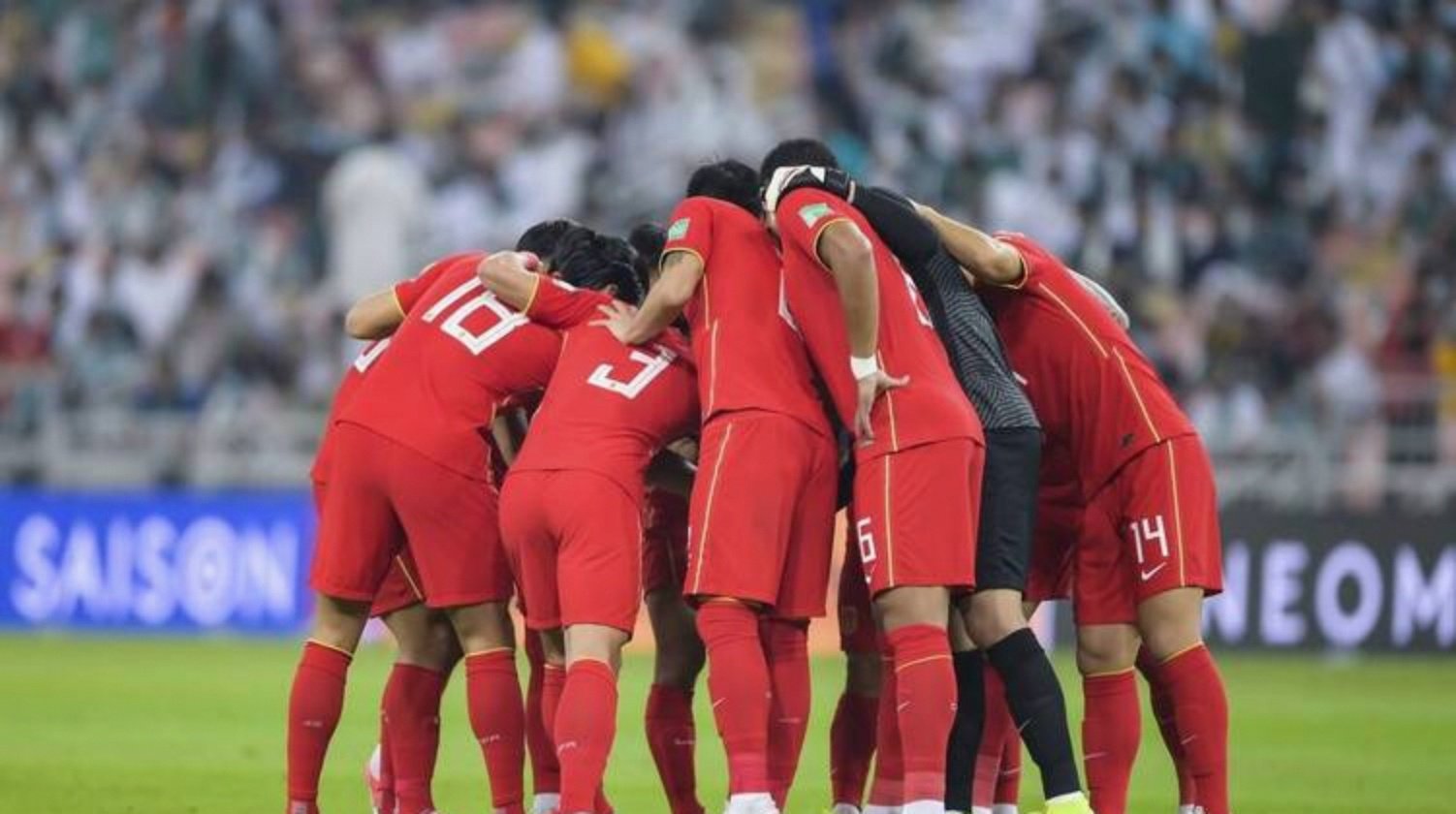 众多球队争夺季后赛资格战况激烈